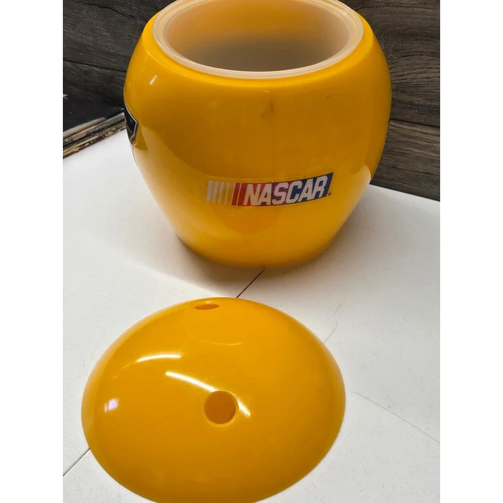 NASCAR Matt Kenseth 17 DeWalt Racing Helmet Snack Bowl Ice Bucket Yellow Plastic